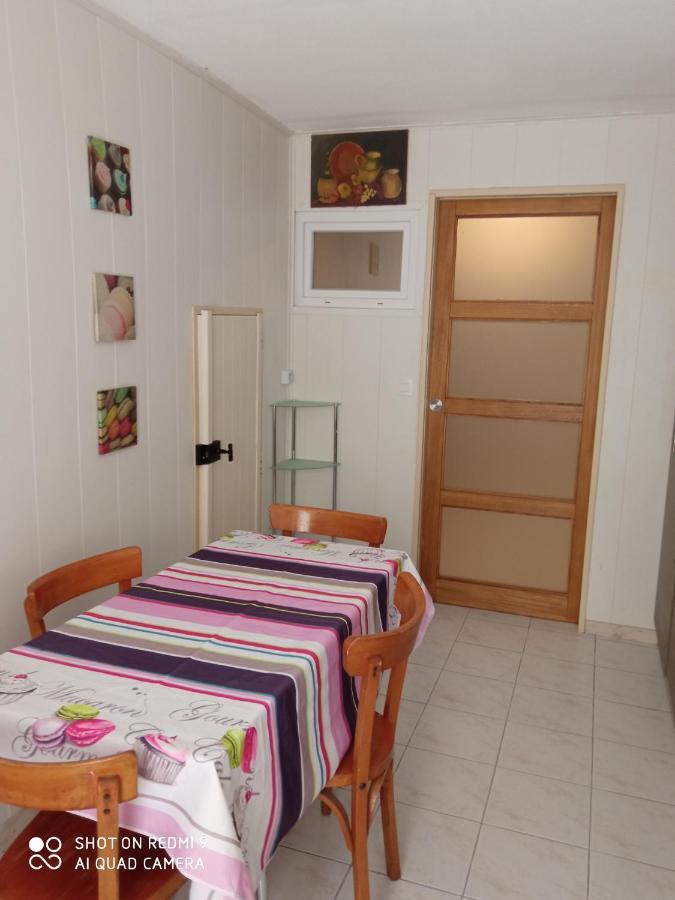 Grand Studio A 2Mn A Pied Des Plages Apartment Meze Bagian luar foto